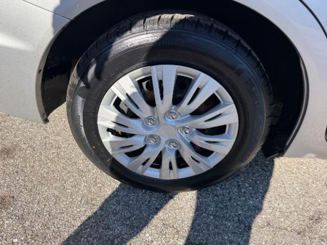 Honda Civic LX Sedan 5-Speed AT 2013