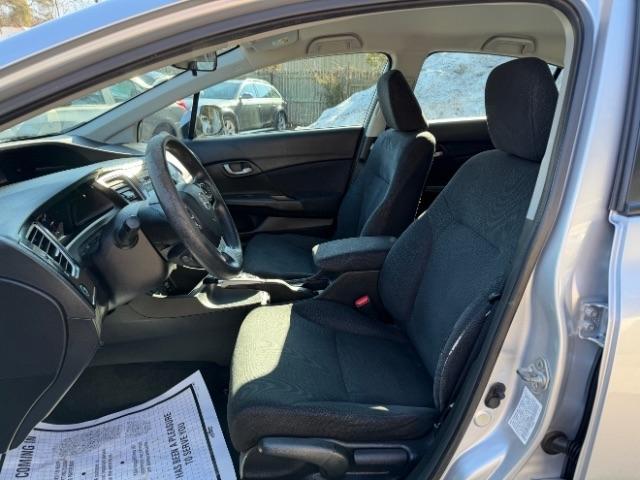 Honda Civic LX Sedan 5-Speed AT 2013