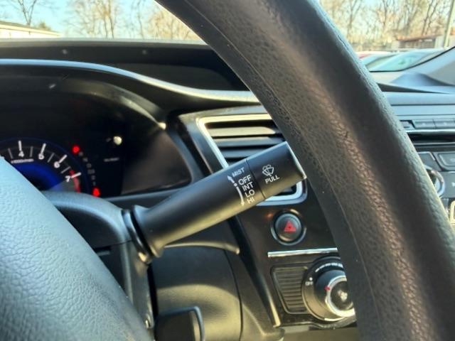 Honda Civic LX Sedan 5-Speed AT 2013