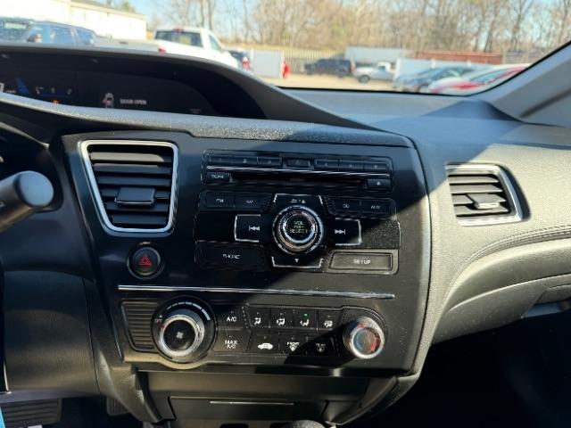 Honda Civic LX Sedan 5-Speed AT 2013