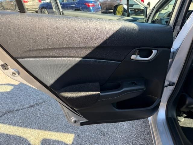 Honda Civic LX Sedan 5-Speed AT 2013