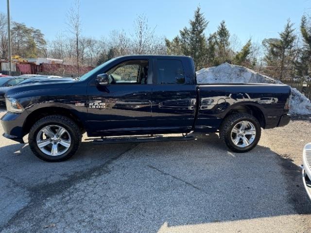 RAM 1500 Sport Quad Cab 4WD 2016
