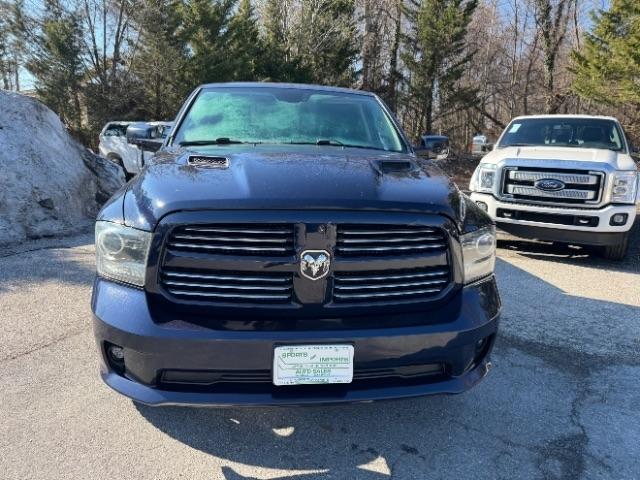 RAM 1500 Sport Quad Cab 4WD 2016