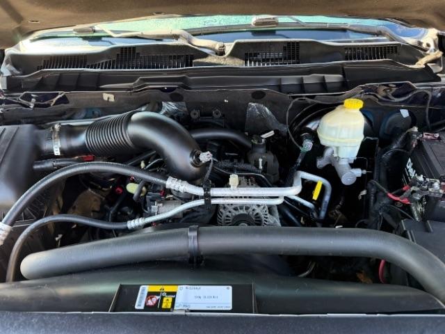 RAM 1500 Sport Quad Cab 4WD 2016