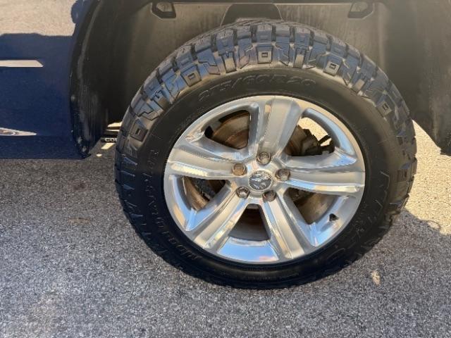 RAM 1500 Sport Quad Cab 4WD 2016