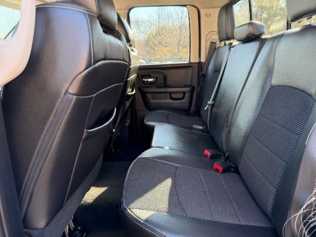 RAM 1500 Sport Quad Cab 4WD 2016