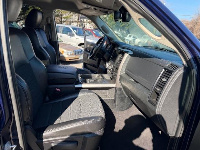 RAM 1500 Sport Quad Cab 4WD 2016