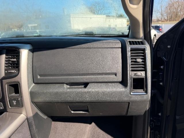 RAM 1500 Sport Quad Cab 4WD 2016