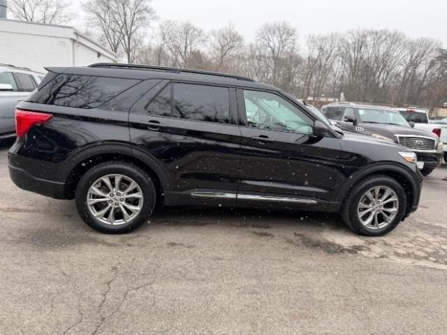 Ford Explorer XLT AWD 2021