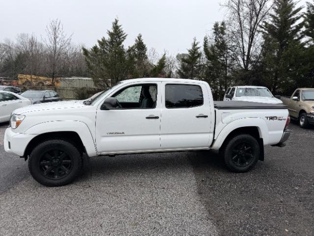 Toyota Tacoma Double Cab V6 6MT 4WD 2015