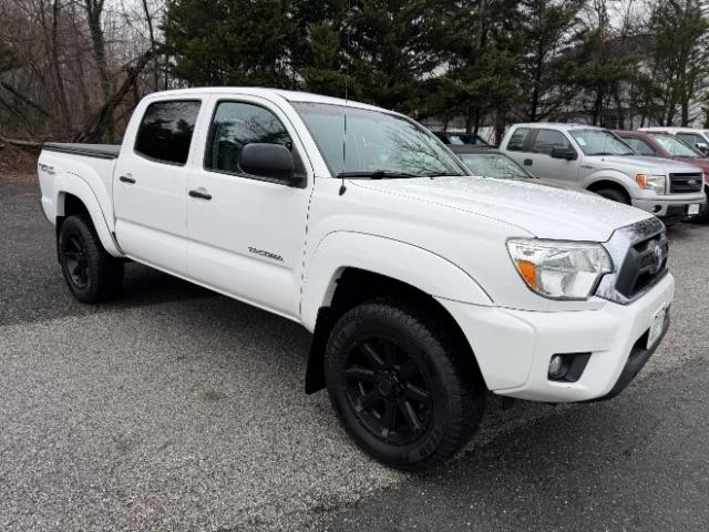 Toyota Tacoma Double Cab V6 6MT 4WD 2015