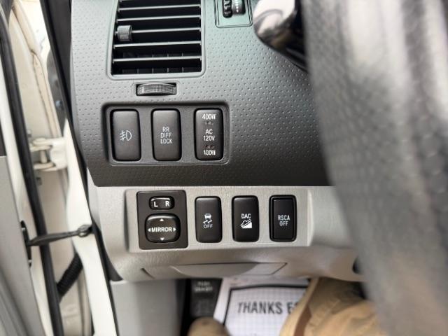 Toyota Tacoma Double Cab V6 6MT 4WD 2015