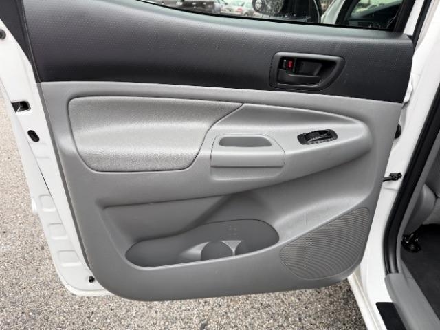 Toyota Tacoma Double Cab V6 6MT 4WD 2015