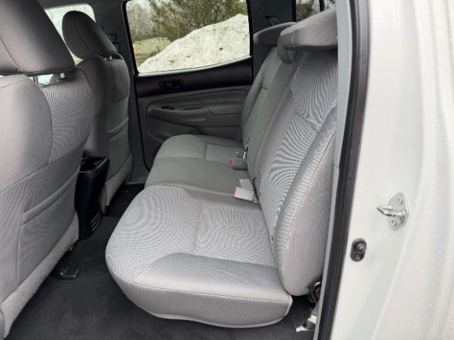 Toyota Tacoma Double Cab V6 6MT 4WD 2015