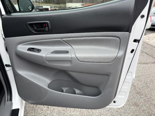 Toyota Tacoma Double Cab V6 6MT 4WD 2015