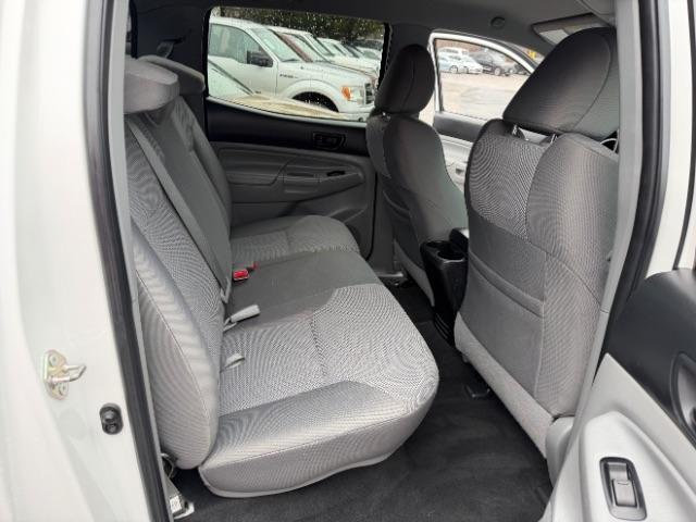 Toyota Tacoma Double Cab V6 6MT 4WD 2015