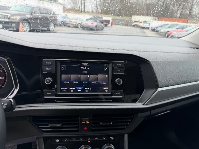 Volkswagen Jetta 1.4T SE 8A 2021