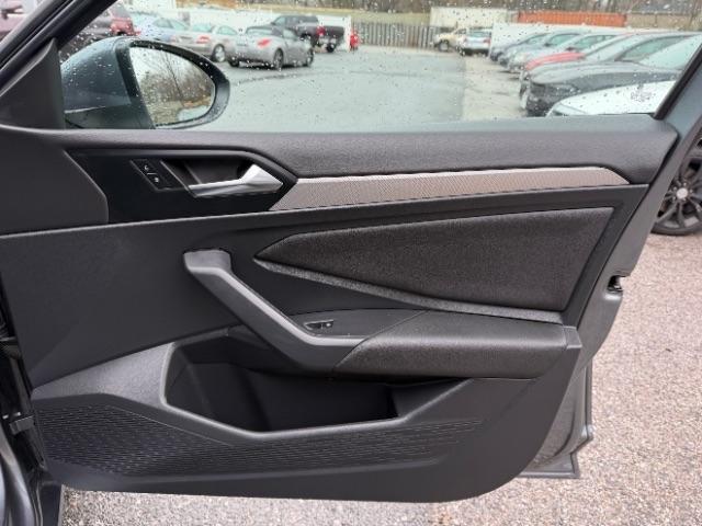 Volkswagen Jetta 1.4T SE 8A 2021