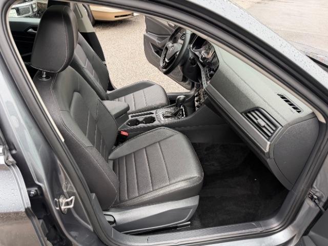 Volkswagen Jetta 1.4T SE 8A 2021