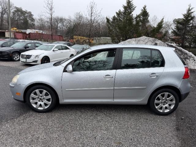 Volkswagen Rabbit 4-Door S 2008