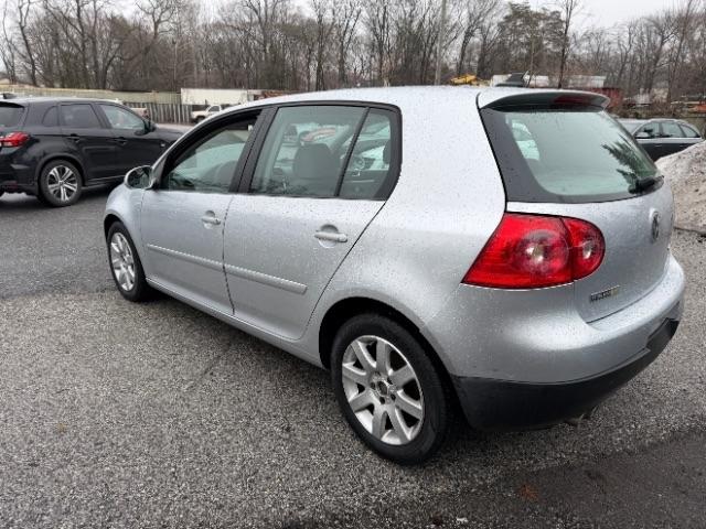 Volkswagen Rabbit 4-Door S 2008