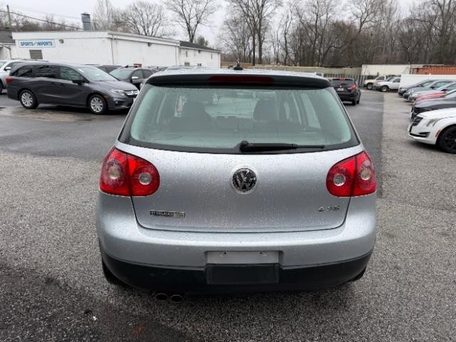 Volkswagen Rabbit 4-Door S 2008