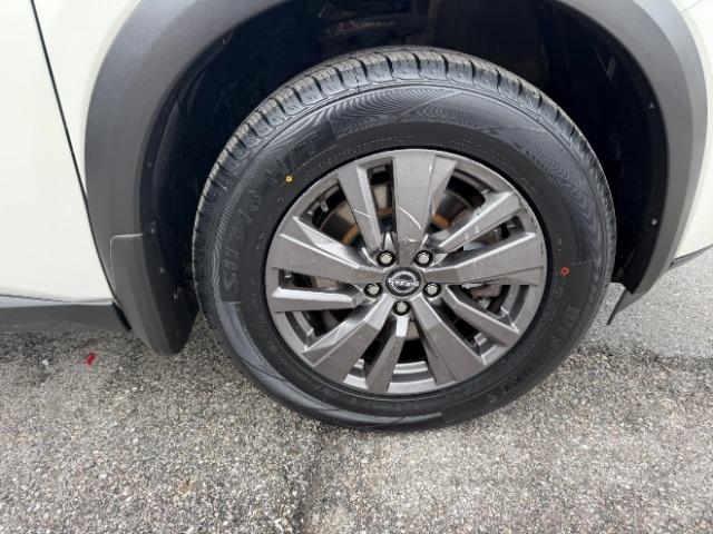 Nissan Pathfinder SV 4WD 2022