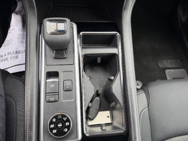 Nissan Pathfinder SV 4WD 2022