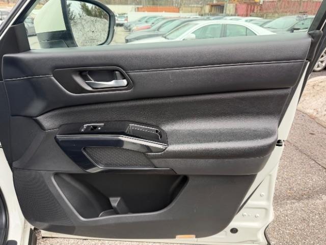 Nissan Pathfinder SV 4WD 2022