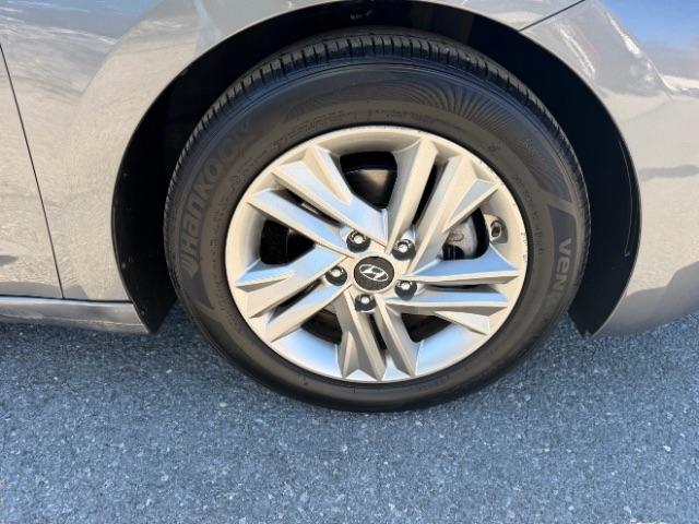 Hyundai Elantra Limited 2020