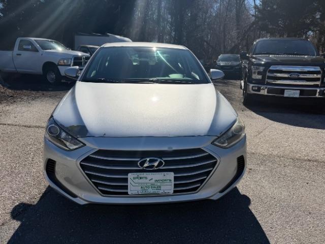 Hyundai Elantra SE 6AT 2018