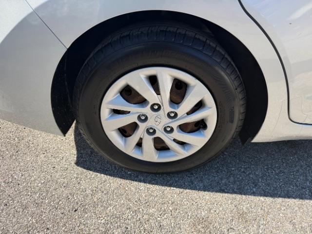 Hyundai Elantra SE 6AT 2018