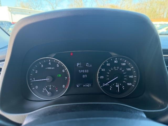 Hyundai Elantra SE 6AT 2018