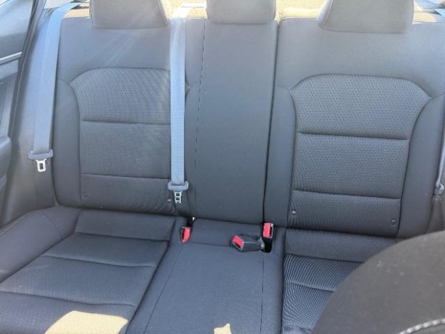 Hyundai Elantra SE 6AT 2018