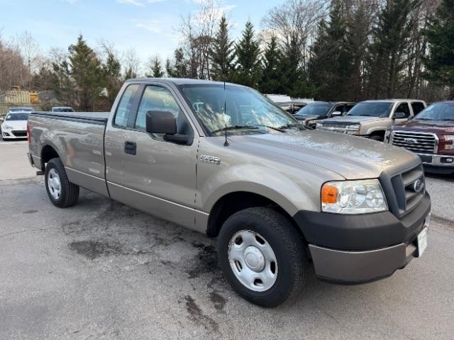 Ford F-150 STX 2WD 2005