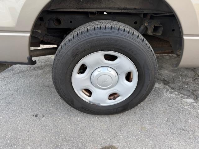 Ford F-150 STX 2WD 2005