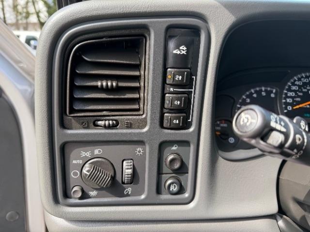 Chevrolet Silverado 2500HD LS Crew Cab Long Bed 4WD 2004