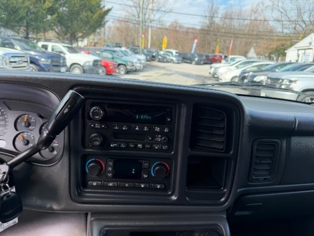 Chevrolet Silverado 2500HD LS Crew Cab Long Bed 4WD 2004