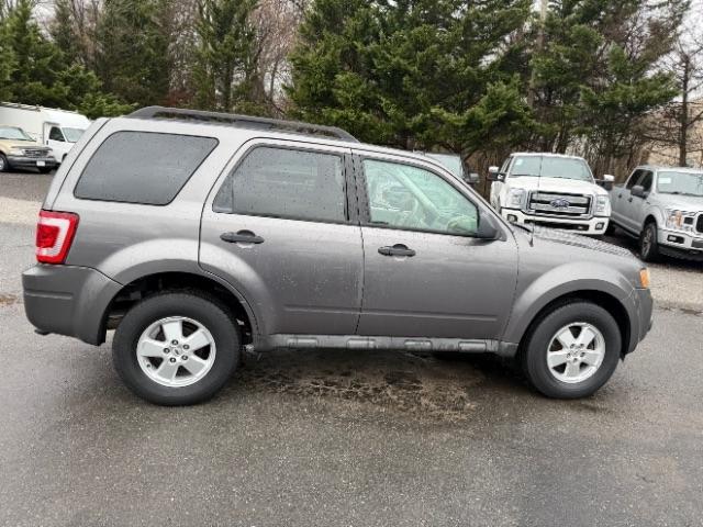 Ford Escape XLT FWD 2010