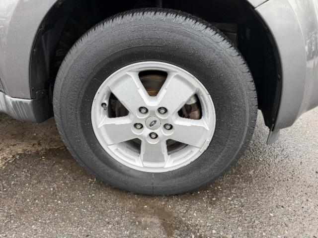 Ford Escape XLT FWD 2010