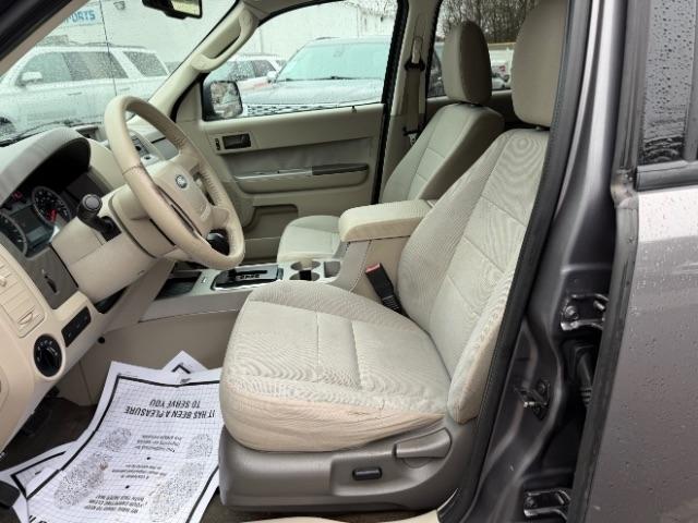 Ford Escape XLT FWD 2010