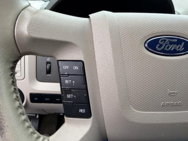 Ford Escape XLT FWD 2010
