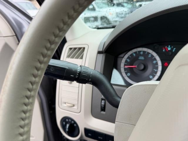 Ford Escape XLT FWD 2010