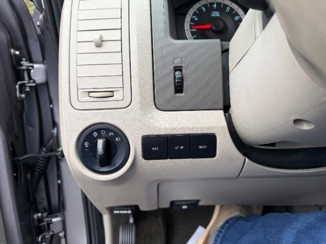 Ford Escape XLT FWD 2010