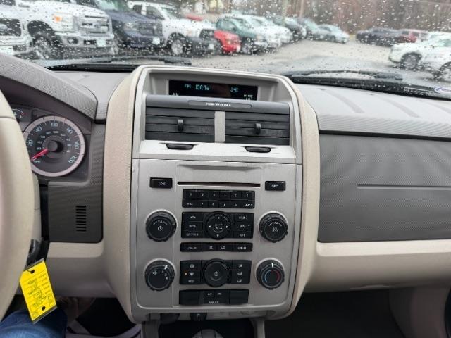 Ford Escape XLT FWD 2010