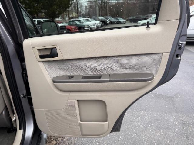 Ford Escape XLT FWD 2010