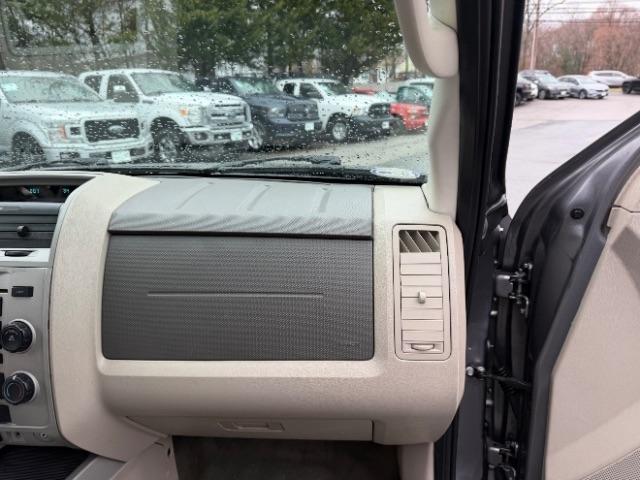 Ford Escape XLT FWD 2010