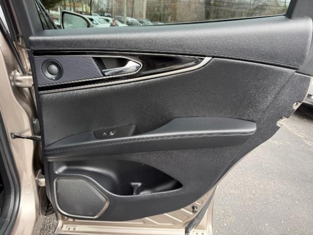 Lincoln Nautilus Reserve AWD 2021