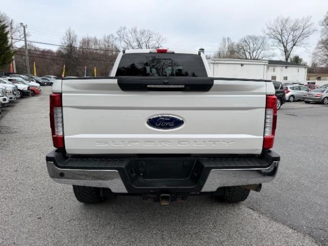 Ford F-250 SD Lariat Crew Cab 4WD 2019