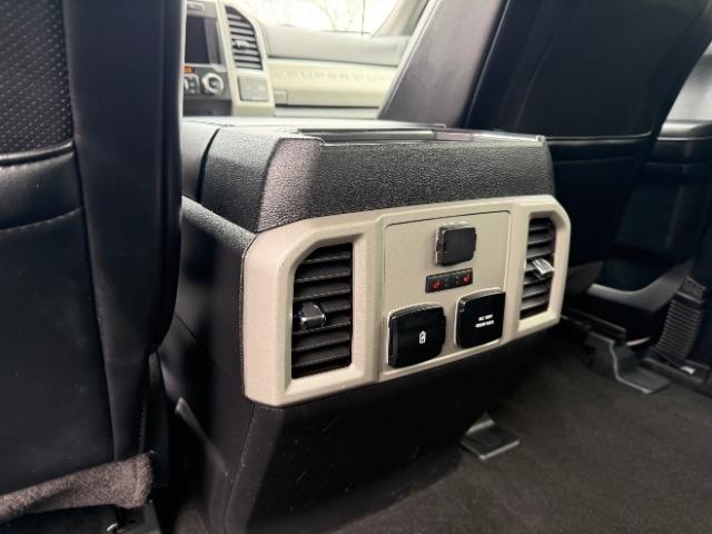 Ford F-250 SD Lariat Crew Cab 4WD 2019